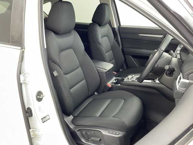 マツダ ＣＸ－５ XD プロアクティブ 兵庫県 2017(平29)年 5.9万km スノーフレイクホワイトパールマイカ ・純正ナビ&TV&SD&BT&DVD&CD&USB/・BOSEサウンド/・バックカメラ/・ETC/・ドライブレコーダー/・レーダークルーズコントロール/・レーンキープアシスト/・車間認知機能/・ブラインドスポットモニター/・標識認識機能/・ドライバーアテンションアラート/・パーキングセンサー/・衝突軽減ブレーキ/・車線逸脱警報/・ヘッドアップディスプレイ/・LEDオートライト/・フォグランプ/・オートマチックハイビーム/・パワーシート/・シートヒーター/・ステアリングヒーター/・電動リアゲート/・ブレーキホールド/・電動パーキングヴレーキ/・アイドリングストップ/・ステアリングリモコン/・防眩ミラー/・スペアキー/・ドアバイザー/・カーテンエアバック