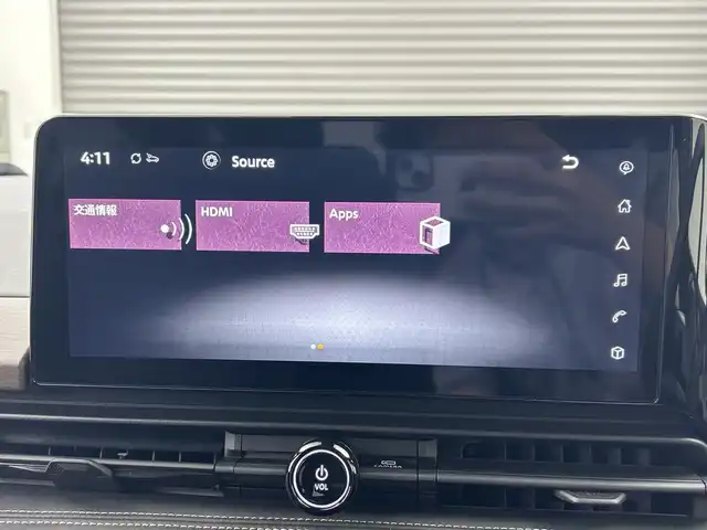 日産 セレナ ハイウェイスター V 三重県 2023(令5)年 0.6万km ダイヤモンドブラック 禁煙車　/純正ナビ　/アラウンドビューモニター　/両側パワースライドドア　/レーダークルーズコントロール　/ワイヤレス充電　/インテリジェントスマートルームミラー　/純正フロントスポイラー　/プロパイロット　/ＢＳＭ/エマージェンシーブレーキ/レーンキープアシスト /前後コーナーセンサー/純正前後ドライブレコーダー/MTモード付きAT/パドルシフト