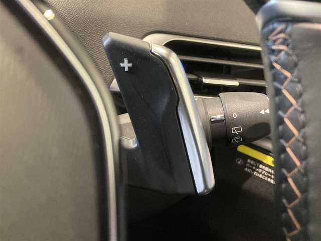 プジョー プジョー ５００８ GT 熊本県 2022(令4)年 2.9万km 黒 ・スマートキー/・プッシュスタート/・サンルーフ/・アクティブセーフティブレーキ/・トラフィックサインインフォメーション/・疲労検知/・アダプティブライト/・インテリジェントハイビーム/・パーキングセンサー/・ブラインドスポットモニター/・クルーズコントロール(追従式)/・ハーフレザーシート/・D席パワーシート /・前席シートヒーター /・純正ディスプレイオーディオ/　【Bluetooth・USB・AppleCarPlay・AndroidAuto】/・バックカメラ＆左サイドカメラ/・ETC/・ドライブレコーダー(前後録画)/・パワーバックドア/・純正マット/・保証書/取説
