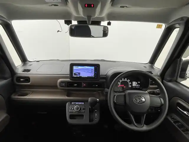 ダイハツ ムーヴ キャンバス セオリー X 群馬県 2023(令5)年 0.9万km レーザーブルークリスタルシャイン 衝突軽減　社外７型ナビ　両側パワースライドドア　ＬＥＤオートヘッドライト　前後コーナーセンサー　ＡＢＳ　横滑り防止装置　ＥＴＣ　アイドリングストップ　スマートキー　プッシュスタート　禁煙車