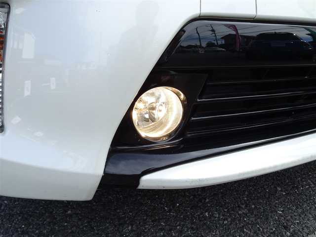 トヨタ プリウス S 千葉県 2012(平24)年 9.1万km ホワイトパールクリスタルシャイン ワンオーナー/純正ナビ（NSCT-W61）/・ワンセグTV/・バックカメラ/・FM/AMラジオ/ETC/プッシュスタート/スマートキー2本/フロアマット/ドライブレコーダー/ドアバイザー/ウィンカーミラー/フォグランプ/保証書/取扱説明書/Dラー点検記録簿/H24/8、H24/12、H25/2、H25/5、H25/8/H25/11、H26/2、H26/5、H26/8、H26/11/H27/2、H27/5、H27/8、H27/11、H28/3/H28/5、H28/8、H28/11、H29/2、H29/4/H29/8、H29/11、H30/4、R2/5、R4/5/R5/5、R6/5、R7/5