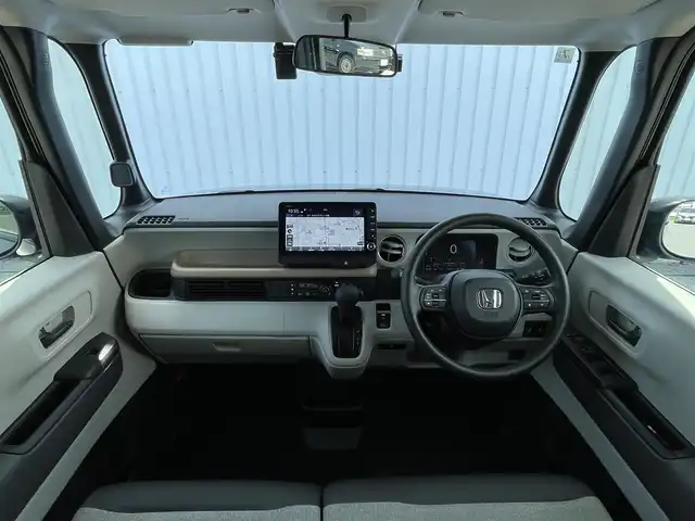 ホンダ Ｎ ＢＯＸ 神奈川県 2024(令6)年 0.2万km メテオロイドグレーメタリック 純正9型HDDナビ/(フルセグ/Bluetooth/CarPlay/CD/DVD)/ホンダコネクト/ホンダセンシング/・衝突軽減ブレーキ/・アダプティブクルーズコントロール/・レーンキープアシスト/・先行車発進告知/・標識認識/・オートハイビーム/LEDオートライト/両側電動スライドドア/電動パーキング/ブレーキホールド/前席シートヒーター/前方ドライブレコーダー/ビルトインETC/USB