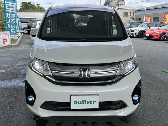 ホンダ ステップワゴン G ホンダセンシング 埼玉県 2018(平30)年 4.7万km プラチナホワイトパール 福祉車両/ナビ装着用スペシャルパッケージ＋ETC車載器(ナビゲーション連動)/Honda SENSING/クルーズコントロール/1列目シート用i-サイドエアバッグシステム＋サイドカーテンエアバッグシステム(1-3列目シート対応)/リア左側パワースライドドア＋スライドドア・イージークローザー（リア両側）/リア右側パワースライドドア/コンフォートビューパッケージ/IRカット(遮熱)＋スーパーUVカットフロントドアガラス/プラズマクラスター機能/トリプルゾーンコントロール・フルオートエアコンディショナー/LEDヘッドライト(オートレベリング/オートライトコントロール機構付)