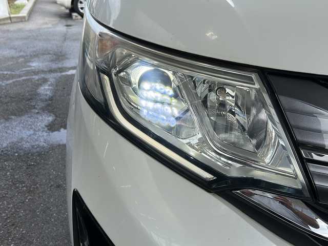 ホンダ ステップワゴン G ホンダセンシング 埼玉県 2018(平30)年 4.7万km プラチナホワイトパール 福祉車両/ナビ装着用スペシャルパッケージ＋ETC車載器(ナビゲーション連動)/Honda SENSING/クルーズコントロール/1列目シート用i-サイドエアバッグシステム＋サイドカーテンエアバッグシステム(1-3列目シート対応)/リア左側パワースライドドア＋スライドドア・イージークローザー（リア両側）/リア右側パワースライドドア/コンフォートビューパッケージ/IRカット(遮熱)＋スーパーUVカットフロントドアガラス/プラズマクラスター機能/トリプルゾーンコントロール・フルオートエアコンディショナー/LEDヘッドライト(オートレベリング/オートライトコントロール機構付)