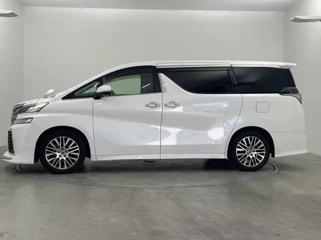 トヨタ ヴェルファイア Z Gエディション 群馬県 2016(平28)年 10万km ホワイトパールクリスタルシャイン モデリスタ　純正１０型ナビ　純正１２．１型後席モニター　アダプティブクルーズコントロール　衝突被害軽減ブレーキ　バックカメラ　純正アルミホイール１８インチ　パワーシート　ＥＴＣ２．０　ＬＥＤ　禁煙車
