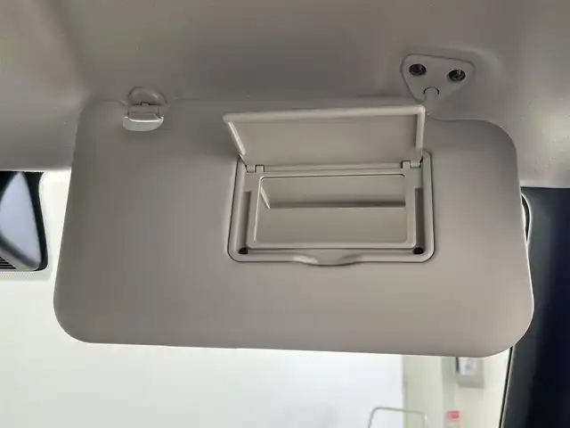 三菱 デリカミニ T プレミアム 群馬県 2025(令7)年 0.1千km 白Ⅱ 届出済未使用車　純正９インチディスプレイオーディオ　アラウンドビューモニター　マイパイロット　ＬＥＤライト　ＡＨＢ　シートヒーター　純正１５インチＡＷ　デジタルルームミラー　スマートキー　スペアキー