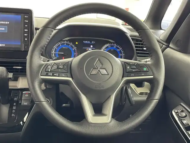 三菱 デリカミニ T プレミアム 群馬県 2025(令7)年 0.1千km 白Ⅱ 届出済未使用車　純正９インチディスプレイオーディオ　アラウンドビューモニター　マイパイロット　ＬＥＤライト　ＡＨＢ　シートヒーター　純正１５インチＡＷ　デジタルルームミラー　スマートキー　スペアキー