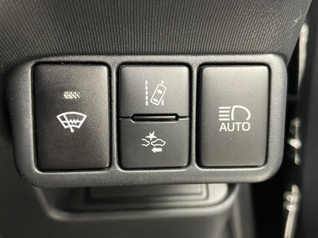 トヨタ アクア クロスオーバー グラム 宮城県 2018(平30)年 5.4万km ブラックマイカ ハーフレザーシート/トヨタセーフティセンス/・プリクラッシュセーフティ/・レーンディパチャーアラート/・オートハイビーム/・クリアランスソナー（前後）/純正9型ナビ/ナビロックの為確認不可/バックカメラ/LEDヘッドライト/LEDフォグライト/純正ドライブレコーダー（フロント）/ビルドインETC/革巻きステアリング/ステアリングスイッチ/プッシュスタート/スマートキー/純正フロアマット/純正16インチアルミホイール/ドアバイザー/横滑り防止装置