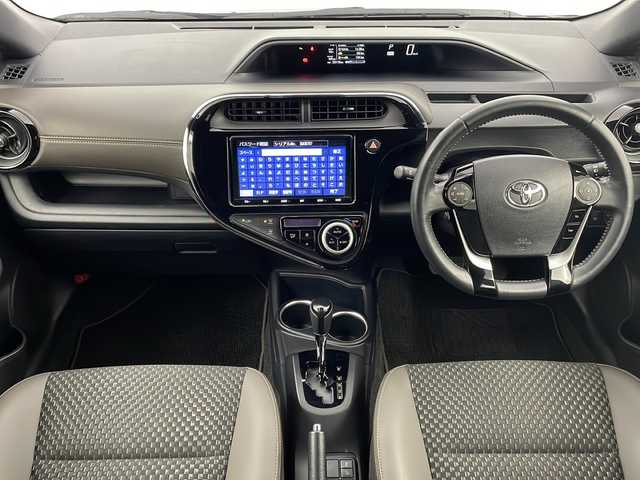 トヨタ アクア クロスオーバー グラム 宮城県 2018(平30)年 5.4万km ブラックマイカ ハーフレザーシート/トヨタセーフティセンス/・プリクラッシュセーフティ/・レーンディパチャーアラート/・オートハイビーム/・クリアランスソナー（前後）/純正9型ナビ/ナビロックの為確認不可/バックカメラ/LEDヘッドライト/LEDフォグライト/純正ドライブレコーダー（フロント）/ビルドインETC/革巻きステアリング/ステアリングスイッチ/プッシュスタート/スマートキー/純正フロアマット/純正16インチアルミホイール/ドアバイザー/横滑り防止装置