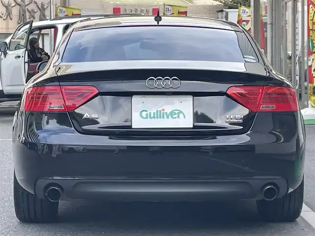 アウディ Ａ５ SB 2．0 TFSI クワトロ 埼玉県 2015(平27)年 4万km 黒 登録時39801ｋｍ/純正ナビ（フルセグTV）/・AM/FM/CD/DVD/BT/黒レザーシート（合皮）/前席パワーシート/前席シートヒーター/パドルシフト/クレアランスソナー/純正１８インチAW/LEDヘッドライト/フォグランプ/プッシュスタート/スマートキー×２/ビルトインETC/横滑り防止/革巻きステアリング/ウィンカーミラー/純正フロアマット/保証書/取扱説明書/ナビ取扱説明書