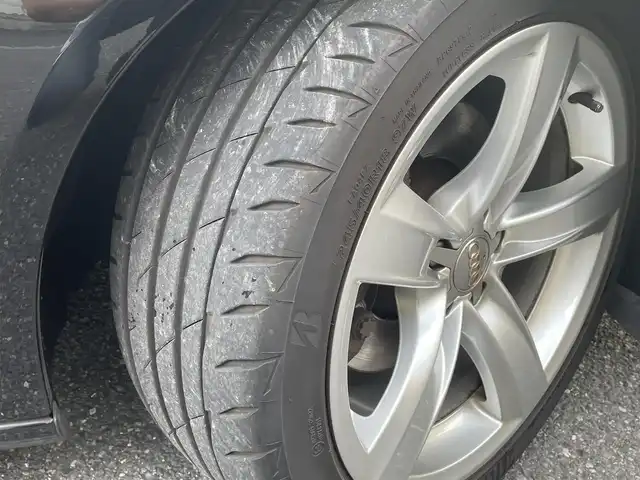 アウディ Ａ５ SB 2．0 TFSI クワトロ 埼玉県 2015(平27)年 4万km 黒 登録時39801ｋｍ/純正ナビ（フルセグTV）/・AM/FM/CD/DVD/BT/黒レザーシート（合皮）/前席パワーシート/前席シートヒーター/パドルシフト/クレアランスソナー/純正１８インチAW/LEDヘッドライト/フォグランプ/プッシュスタート/スマートキー×２/ビルトインETC/横滑り防止/革巻きステアリング/ウィンカーミラー/純正フロアマット/保証書/取扱説明書/ナビ取扱説明書