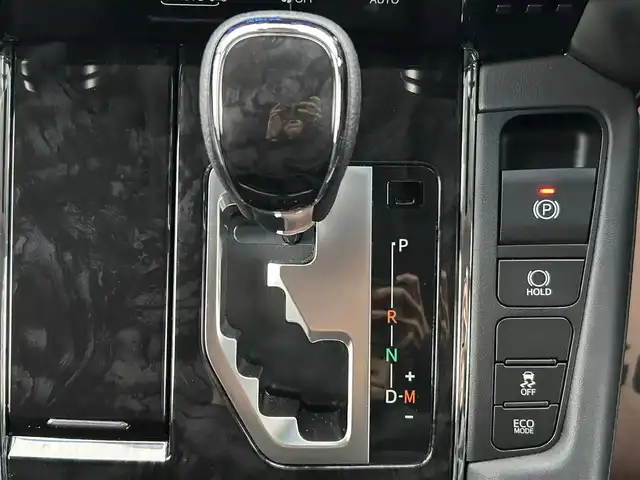 トヨタ ヴェルファイア Z Gエディション 兵庫県 2019(令1)年 4.9万km ホワイトパールクリスタルシャイン 純正10インチナビTV　/三眼LEDヘッドライト　/両側パワースライドドア　/シートヒーターベンチヒーター　/ウッドコンビハンドル　/シーケンシャルウィンカー　/ツインムーンルーフ　/デジタルインナーミラー　/ブラックレザーシート/BSM/トヨタセーフティーセンス/純正フロアマット/ビルトインETC/バックカメラ/オートマチックハイビーム/純正アルミホイル