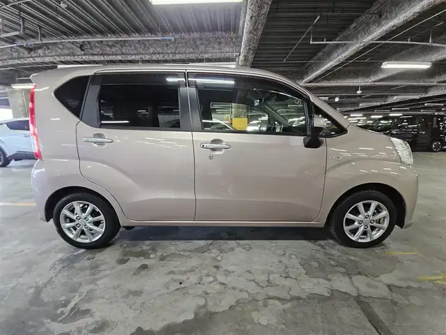 ダイハツ ムーヴ X リミテッドⅡ SAⅢ 福岡県 2021(令3)年 4万km ライトローズマイカメタリック 純正ナビ/フルセグTV/バックカメラ/ビルトインETC/ドライブレコーダー/スマートアシスト3/・衝突被害軽減ブレーキ/・車線逸脱警報/・前後誤発進抑制/・オートハイビーム/LEDヘッドランプ/革巻きステアリング/ステアリングスイッチ/運転席シートヒーター/純正14インチアルミホイール/スマートキー/プッシュエンジンスタート/禁煙車