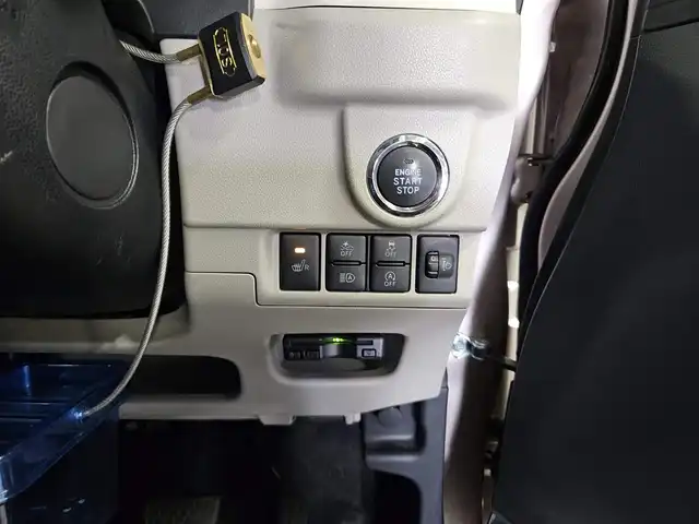 ダイハツ ムーヴ X リミテッドⅡ SAⅢ 福岡県 2021(令3)年 4万km ライトローズマイカメタリック 純正ナビ/フルセグTV/バックカメラ/ビルトインETC/ドライブレコーダー/スマートアシスト3/・衝突被害軽減ブレーキ/・車線逸脱警報/・前後誤発進抑制/・オートハイビーム/LEDヘッドランプ/革巻きステアリング/ステアリングスイッチ/運転席シートヒーター/純正14インチアルミホイール/スマートキー/プッシュエンジンスタート/禁煙車