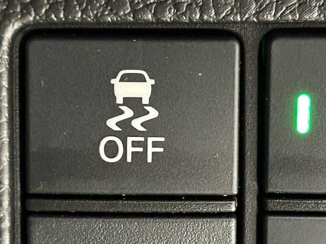 ホンダ Ｎ ＢＯＸ カスタム G L ターボ ホンダセンシング 宮城県 2019(令1)年 3万km プレミアムベルベットパープル・パール ホンダセンシング/・衝突軽減ブレーキ/・誤発進抑制機能/・露愛逸脱抑制機能/・アダプティブ・クルーズ・コントロール/・車線維持支援システム/・オートハイビーム/・先行者発進お知らせ機能/・標識認識機能/純正ナビ/・フルセグTV/Bluetooth/CD/DVD/・バックカメラ/・ビルトインETC/・前後ドライブレコーダー/両側パワースライドドア/後方コーナーセンサー/革巻きステアリング/・パドルシフト/・ステアリングリモコン/ハーフレザーシート/プッシュスタート/・スマートキー/LEDヘッドライト/・フォグランプ/・オートライト/純正アルミホイール/純正フロアマット