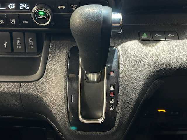 ホンダ Ｎ ＢＯＸ カスタム G L ターボ ホンダセンシング 宮城県 2019(令1)年 3万km プレミアムベルベットパープル・パール ホンダセンシング/・衝突軽減ブレーキ/・誤発進抑制機能/・露愛逸脱抑制機能/・アダプティブ・クルーズ・コントロール/・車線維持支援システム/・オートハイビーム/・先行者発進お知らせ機能/・標識認識機能/純正ナビ/・フルセグTV/Bluetooth/CD/DVD/・バックカメラ/・ビルトインETC/・前後ドライブレコーダー/両側パワースライドドア/後方コーナーセンサー/革巻きステアリング/・パドルシフト/・ステアリングリモコン/ハーフレザーシート/プッシュスタート/・スマートキー/LEDヘッドライト/・フォグランプ/・オートライト/純正アルミホイール/純正フロアマット