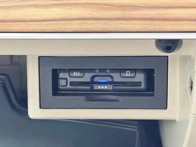 トヨタ ランドクルーザー プラド TX Lパッケージ 大阪府 2022(令4)年 2.6万km ブラック サンルーフ ベージュ本革シート 9incナビTV バックカメラ パワーシート/ヒーター/エアコン レーダークルコン 衝突軽減ブレーキ レーンアシスト オートハイビーム ダウンヒルアシスト 前後ドライブレコーダー ETC