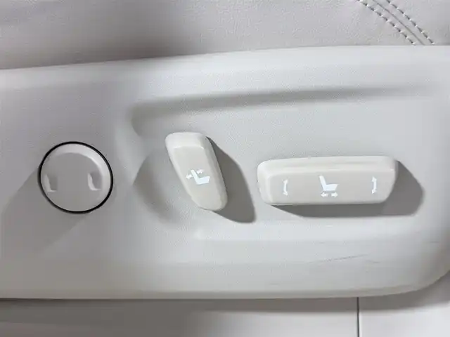 トヨタ ランドクルーザー プラド TX Lパッケージ 大阪府 2022(令4)年 2.6万km ブラック サンルーフ ベージュ本革シート 9incナビTV バックカメラ パワーシート/ヒーター/エアコン レーダークルコン 衝突軽減ブレーキ レーンアシスト オートハイビーム ダウンヒルアシスト 前後ドライブレコーダー ETC