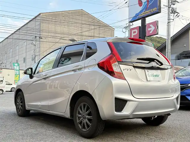 ホンダ フィット 13G Lパッケージ 長崎県 2016(平28)年 4.8万km アラバスターシルバーメタリック 純正SDナビ(FM/AM/BT/ワンセグTV)/プッシュスタート/クルーズコントロール/ETC/バックカメラ/純正フロアマット/社外14インチアルミホイール/オートライト/ABS/TCS/VSA/イモビライザー/スマートキー