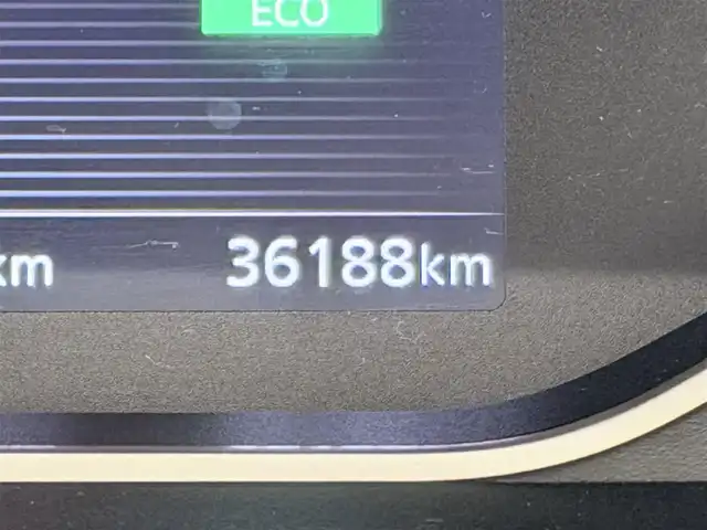 日産 セレナ ハイウェイスター V 大阪府 2021(令3)年 3.7万km ブリリアントホワイトパール ProPILOT 純正10incナビTV 360カメラ フリップダウンモニター デジタルインナーミラー レーダークルコン 衝突軽減ブレーキ レーンアシスト BSM 両側パワースライドドア リアオートエアコン ドライブレコーダー