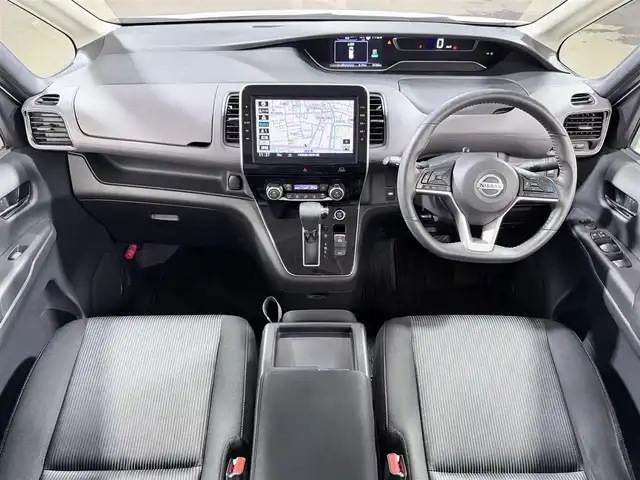 日産 セレナ ハイウェイスター V 大阪府 2021(令3)年 3.7万km ブリリアントホワイトパール ProPILOT 純正10incナビTV 360カメラ フリップダウンモニター デジタルインナーミラー レーダークルコン 衝突軽減ブレーキ レーンアシスト BSM 両側パワースライドドア リアオートエアコン ドライブレコーダー
