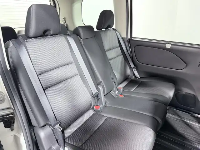 日産 セレナ ハイウェイスター V 大阪府 2021(令3)年 3.7万km ブリリアントホワイトパール ProPILOT 純正10incナビTV 360カメラ フリップダウンモニター デジタルインナーミラー レーダークルコン 衝突軽減ブレーキ レーンアシスト BSM 両側パワースライドドア リアオートエアコン ドライブレコーダー