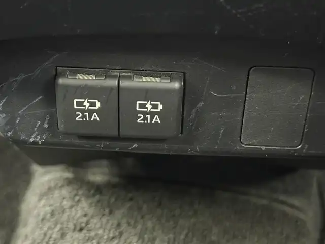 トヨタ シエンタ X 愛知県 2020(令2)年 4.6万km コバルトブルーメタリック 純正ナビ（ＣＤ／ＤＶＤ／ＢＴ／フルセグＴＶ）　/バックカメラ　/パワスラ　/ビルトＥＴＣ　/スマートキー　/プッシュスタート　/ＵＳＢ　/電格ミラー　/エアコン　/アイドリングストップ　/フロアマット/保証書/取説/記録簿/スペアキー