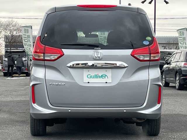 ホンダ フリード G ホンダセンシング 道央・札幌 2020(令2)年 8.7万km ルナシルバーM ４WD/社外オーディオ/AM/FM/AUX/ホンダセンシング/衝突被害軽減ブレーキ/横滑り防止装置/レーダークルーズコントロール/レーンキープアシスト/コーナーセンサー/アイドリングストップ/ワイパーデアイサー/ECON/両側パワースライドドア/前席シートヒーター/プッシュスタート/スマートキー/ハロゲンヘッドライト/オートライト/電動格納ミラー/ヒーテッドドアミラー/ウィンカーミラー/純正フロアマット/ドアバイザー/スペアキー/社外AW付冬タイヤ積込/185/65/R15/2023年/山4mm