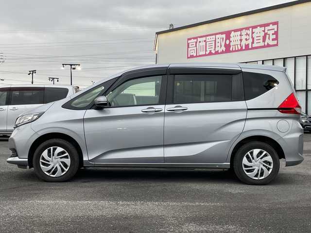 ホンダ フリード G ホンダセンシング 道央・札幌 2020(令2)年 8.7万km ルナシルバーM ４WD/社外オーディオ/AM/FM/AUX/ホンダセンシング/衝突被害軽減ブレーキ/横滑り防止装置/レーダークルーズコントロール/レーンキープアシスト/コーナーセンサー/アイドリングストップ/ワイパーデアイサー/ECON/両側パワースライドドア/前席シートヒーター/プッシュスタート/スマートキー/ハロゲンヘッドライト/オートライト/電動格納ミラー/ヒーテッドドアミラー/ウィンカーミラー/純正フロアマット/ドアバイザー/スペアキー/社外AW付冬タイヤ積込/185/65/R15/2023年/山4mm