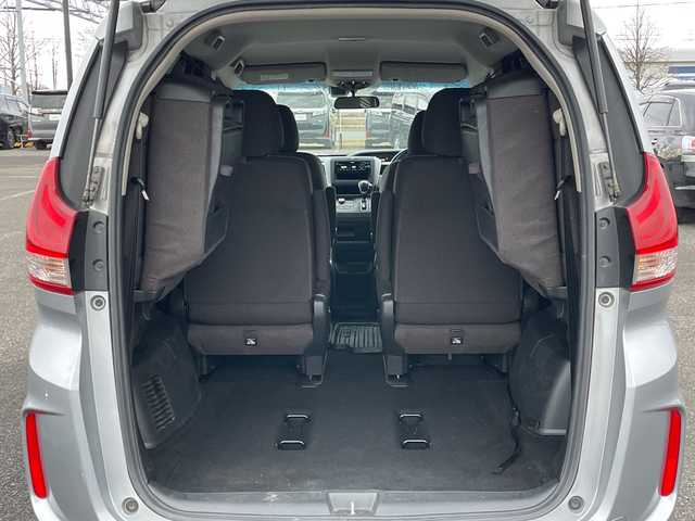 ホンダ フリード G ホンダセンシング 道央・札幌 2020(令2)年 8.7万km ルナシルバーM ４WD/社外オーディオ/AM/FM/AUX/ホンダセンシング/衝突被害軽減ブレーキ/横滑り防止装置/レーダークルーズコントロール/レーンキープアシスト/コーナーセンサー/アイドリングストップ/ワイパーデアイサー/ECON/両側パワースライドドア/前席シートヒーター/プッシュスタート/スマートキー/ハロゲンヘッドライト/オートライト/電動格納ミラー/ヒーテッドドアミラー/ウィンカーミラー/純正フロアマット/ドアバイザー/スペアキー/社外AW付冬タイヤ積込/185/65/R15/2023年/山4mm