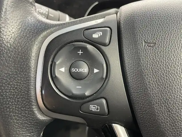 ホンダ フリード ハイブリット モデューロX ホンダセンシング 埼玉県 2021(令3)年 5万km プラチナホワイトパール 純正９インチナビ　バックカメラ　ビルトインＥＴＣ　前後ドライブレコーダー　ホンダセンシング　アダプティブクルーズコントロール　社外アルミホイール　スマートキー　オートライト　ＬＥＤヘッドライト　地デジ