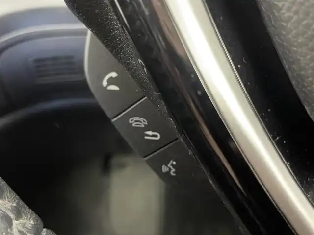 ホンダ フリード ハイブリット モデューロX ホンダセンシング 埼玉県 2021(令3)年 5万km プラチナホワイトパール 純正９インチナビ　バックカメラ　ビルトインＥＴＣ　前後ドライブレコーダー　ホンダセンシング　アダプティブクルーズコントロール　社外アルミホイール　スマートキー　オートライト　ＬＥＤヘッドライト　地デジ