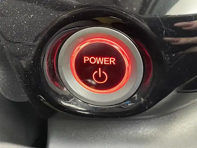 ホンダ フリード ハイブリット モデューロX ホンダセンシング 埼玉県 2021(令3)年 5万km プラチナホワイトパール 純正９インチナビ　バックカメラ　ビルトインＥＴＣ　前後ドライブレコーダー　ホンダセンシング　アダプティブクルーズコントロール　社外アルミホイール　スマートキー　オートライト　ＬＥＤヘッドライト　地デジ