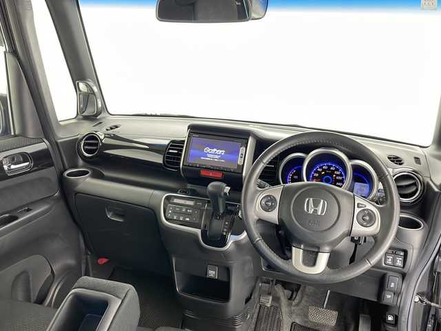 ホンダ Ｎ ＢＯＸ カスタム G ターボSSパッケージ 長野県 2015(平27)年 5.5万km プレミアムゴールドパープルパール 社外ナビ/Bluetooth/バックカメラ/TV/パドルシフト/ETC/クルーズコントロール（追従走行あり）/横滑り防止装置/盗難防止装置/アイドリングストップ/両側パワースライドドア/電格ミラー/純正フロアマット/純正15インチアルミ夏タイヤ/フォグランプ/オートライト/シガーライター/エンジンスタートボタン/ドアバイザー/スマートキー/スペアキー2本
