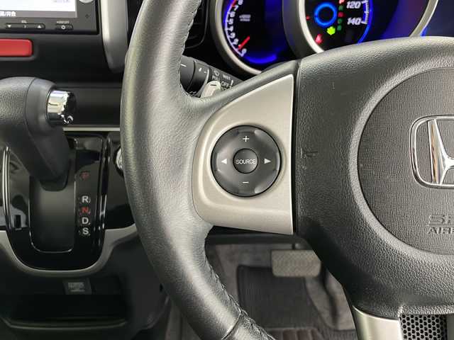 ホンダ Ｎ ＢＯＸ カスタム G ターボSSパッケージ 長野県 2015(平27)年 5.5万km プレミアムゴールドパープルパール 社外ナビ/Bluetooth/バックカメラ/TV/パドルシフト/ETC/クルーズコントロール（追従走行あり）/横滑り防止装置/盗難防止装置/アイドリングストップ/両側パワースライドドア/電格ミラー/純正フロアマット/純正15インチアルミ夏タイヤ/フォグランプ/オートライト/シガーライター/エンジンスタートボタン/ドアバイザー/スマートキー/スペアキー2本