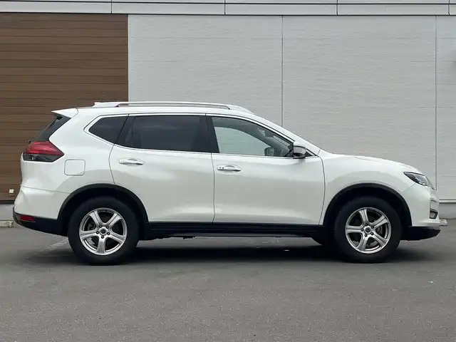 日産 エクストレイル 20Xi 秋田県 2020(令2)年 6.6万km ブリリアントホワイトパール 純正ナビ/衝突軽減システム/４WD/フルセグ/社外アルミ/スマートキー/LEDヘッドライト/全方位カメラ/アラウンドビューモニター/全席シートヒーター/電動リアゲート/ドライブレコーダー/コーナーセンサー/アイドリングストップ/パーキングアシスト/ダウンヒルアシストコントロール/ステアリングスイッチ/クルーズコントロール/ETC/ルーフレール/純正フロアマット/オートエアコン/オートライト/レベライザー/電動格納ウィンカーミラー