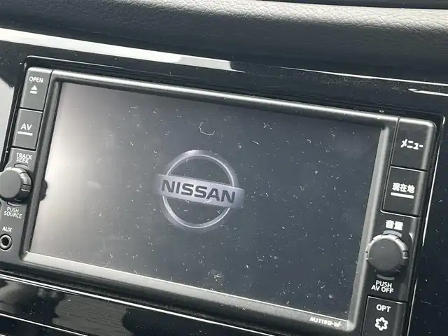 日産 エクストレイル 20Xi 秋田県 2020(令2)年 6.6万km ブリリアントホワイトパール 純正ナビ/衝突軽減システム/４WD/フルセグ/社外アルミ/スマートキー/LEDヘッドライト/全方位カメラ/アラウンドビューモニター/全席シートヒーター/電動リアゲート/ドライブレコーダー/コーナーセンサー/アイドリングストップ/パーキングアシスト/ダウンヒルアシストコントロール/ステアリングスイッチ/クルーズコントロール/ETC/ルーフレール/純正フロアマット/オートエアコン/オートライト/レベライザー/電動格納ウィンカーミラー