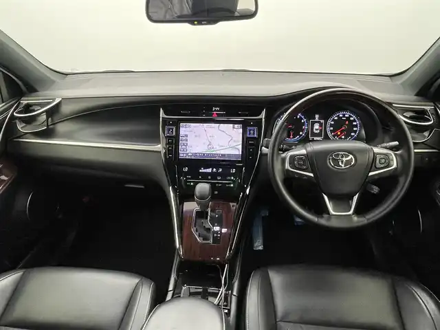 トヨタ ハリアー プレミアム 熊本県 2017(平29)年 8.8万km ホワイトパールクリスタルシャイン 禁煙車/アルパイン９型ナビEX9Z（CD・DVD・フルセグ・BT・HDMIケーブル）/バックカメラ/ビルトインETC/クルーズコントロール/パワーバックドア/運転席パワーシート/レーンキープアシスト/横滑り防止/アイドリングストップ/ハーフレザーシート/純正フロアマット/純正１８インチAW/オートライト/オートマチックハイビーム/LEDヘッドライト/スマートキー/プッシュスタート