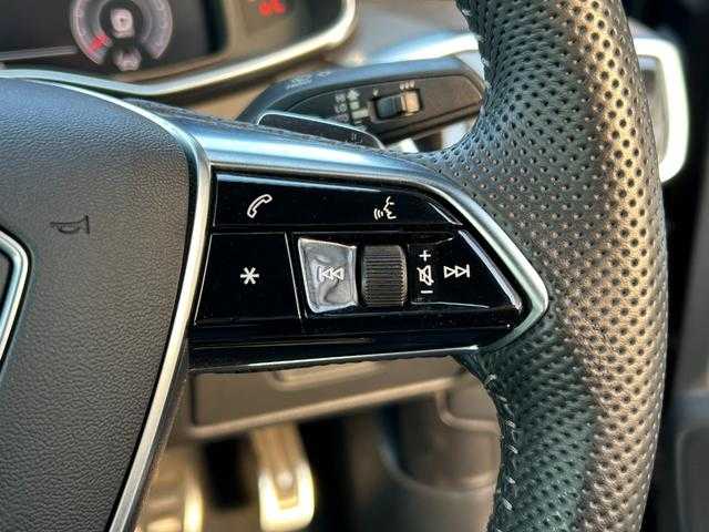 アウディ Ａ７ SB 55TFSIクワトロSライ 埼玉県 2019(平31)年 5.1万km 紺Ｍ 黒レザーシート/純正メモリーナビ/(Bluetooth/USB)/全周囲カメラ/オートクルーズコントロール/シートヒーター/純正１９インチアルミホイール/レーンアシスト/パークアシスト/クリアランスソナー/ＬＥＤヘッドライト