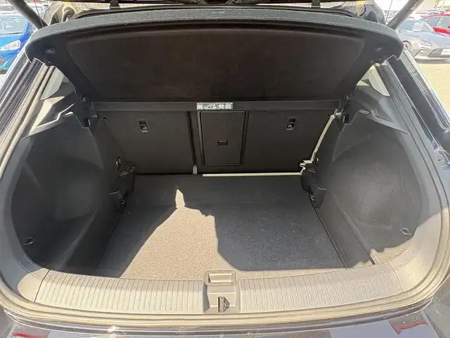 フォルクスワーゲン Ｔ－ロック TDI スタイル デザインPKG 徳島県 2020(令2)年 6万km 黒 純正ナビ/CD/DVD/SD/USB/Bluetooth/バックカメラ/レーンキープアシスト/ETC2.0 /パドルシフト/アイドリングストップ/クルーズコントロール/フォグライト/オートライト/ルーフレール/LEDヘッドライト/新車時保証書/取扱説明書