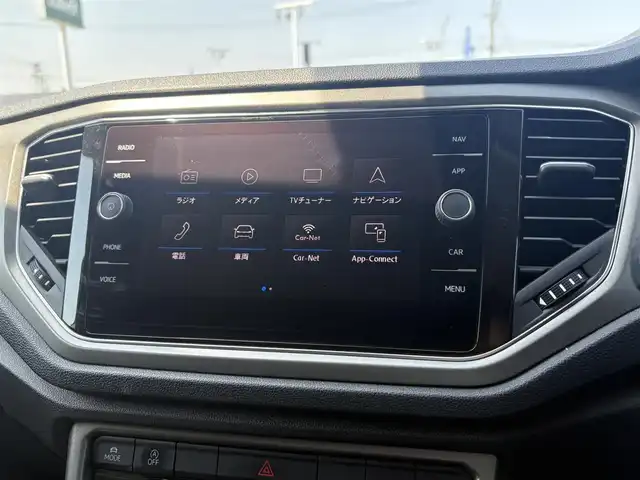 フォルクスワーゲン Ｔ－ロック TDI スタイル デザインPKG 徳島県 2020(令2)年 6万km 黒 純正ナビ/CD/DVD/SD/USB/Bluetooth/バックカメラ/レーンキープアシスト/ETC2.0 /パドルシフト/アイドリングストップ/クルーズコントロール/フォグライト/オートライト/ルーフレール/LEDヘッドライト/新車時保証書/取扱説明書