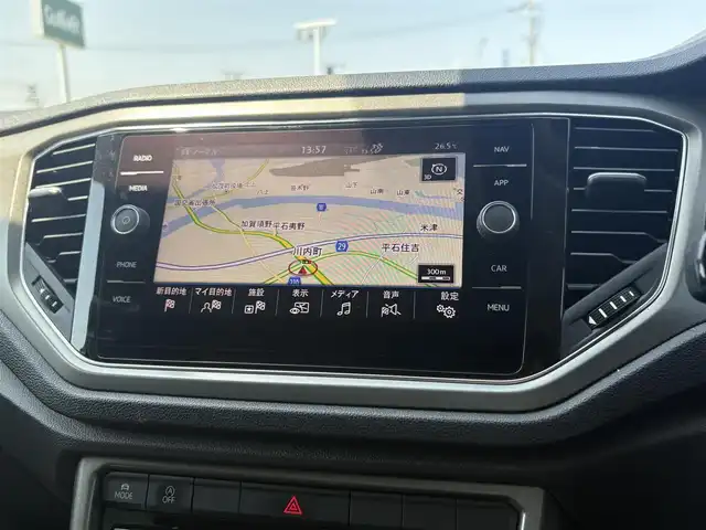 フォルクスワーゲン Ｔ－ロック TDI スタイル デザインPKG 徳島県 2020(令2)年 6万km 黒 純正ナビ/CD/DVD/SD/USB/Bluetooth/バックカメラ/レーンキープアシスト/ETC2.0 /パドルシフト/アイドリングストップ/クルーズコントロール/フォグライト/オートライト/ルーフレール/LEDヘッドライト/新車時保証書/取扱説明書
