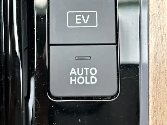 日産 オーラ G レザーエディション 和歌山県 2022(令4)年 2.9万km 黒 純正コネクトナビ/Bluetooth/フルセグテレビ/USB/アラウンドビューモニター/エマージェンシーブレーキ/レーンキープアシスト/後方車両検知/衝突防止支援/前後コーナーセンサー/プロパイロット/純正ドライブレコーダー（前）/ビルトインETC2.0/ワイヤレス充電/純正17インチアルミホイール/LEDヘッドライト/オートライト/革巻きステアリング/ステアリングリモコン/純正フロアマット/ドアバイザー/電動格納ミラー/ウィンカーミラー/プッシュスタート/スマートキー