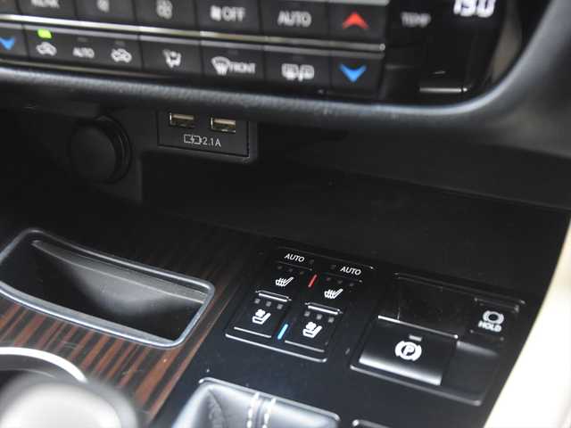 レクサス ＲＸ 450hL 和歌山県 2020(令2)年 4.8万km ソニッククォーツ ナビ/360度カメラ/TV/オートテールゲート/HUD/リアエンター/20インチAW/ACC/LKA/BSM/ベージュ革/パワーシート/シートヒーター/ベンチレーション/ETC/3眼LED