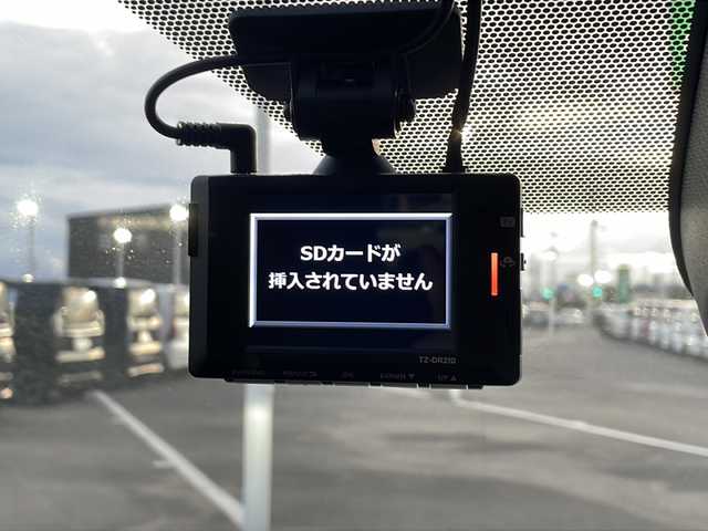 トヨタ シエンタ ハイブリッド Z 徳島県 2023(令5)年 0.8万km グレイッシュブルー 純正10型ナビゲーション/・フルセグTV/CD/DVD/HDMI/Bluetooth/パノラミックビューモニター/フリップダウンモニター/両側パワースライドドア/ブラインドスポットモニター/ドライブレコーダー/シートヒーター/ステアリングヒーター/ミラーヒーター/100V電源/USBポート/ビルトインETC/純正LEDヘッドライト/純正フロアマット/スペアキー1本/トヨタセーフティーセンス/・プリクラッシュセーフティ/・レーンディパーチャーアラート /・レーントレーシングアシスト/・ロードサインアシスト/・先行車発進告知機能/・レーダークルーズコントロール/・アダプティブハイビームシステム
