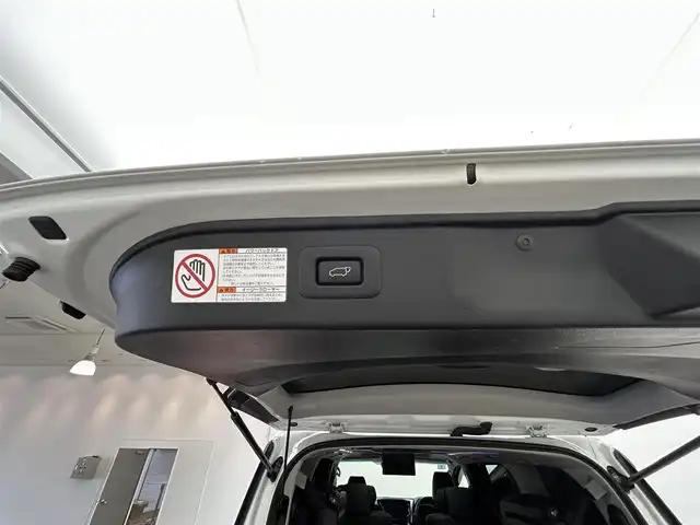 トヨタ アルファード S Cパッケージ 愛媛県 2022(令4)年 2.2万km ホワイトパールクリスタルシャイン ワンオーナー　サンルーフ　純正8型ディスプレイオーディオ　CD DVD Bluetooth　フルセグ　AppleCarPlay　Androidauto USB　純正フリップダウンモニター　バックカメラ　両側パワースライドドア　レーダークルーズコントロール　パワーバックドア　3眼LEDヘッドライト　シートヒーター　ベンチレーション