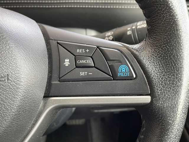 日産 セレナ ハイウェイスター G プロパイロットED 愛知県 2016(平28)年 6.9万km アズライトブルー プロパイロット/衝突軽減システム/純正SDナビ/フリップダウンモニター/両側パワースライドドア/クルーズコントロール/フルセグ/CD/DVD/Bluetooth/バックカメラ/コーナーセンサー/純正アルミホイール/LEDヘッドライト/リアオートエアコン/ETC/ステアリングスイッチ/スマートキー/プッシュスタート