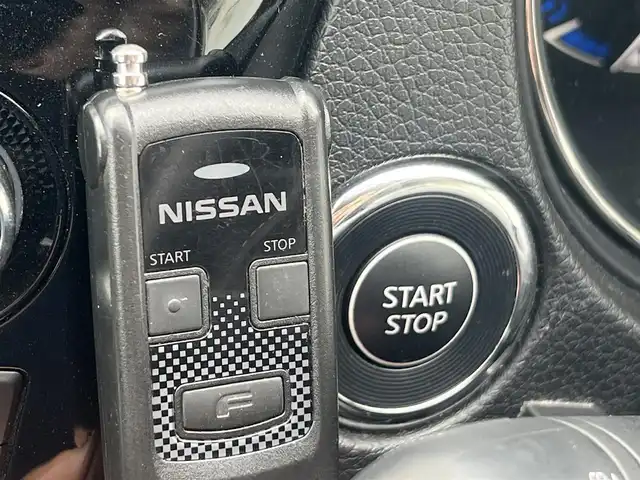 日産 エクストレイル ハイブリッド モード・プレミア オーテック30th 秋田県 2017(平29)年 7.7万km ブリリアントホワイトパール パートタイム４WD/衝突軽減システム/LEDヘッドライト/社外アルミ/スマートキー/純正エンジンスターター/アイドリングストップ/コーナーセンサー/プッシュスタート/クルーズコントロール/ダウンヒルアシストコントロール/ETC/ステアリングスイッチ/前席シートヒーター/電動リアゲート/純正フロアマット/純正ドアバイザー/オートライト/オートエアコン/パワーステアリング/パワーウィンドウ/横滑り防止/電動格納ウィンカーミラー/ミラーヒーター