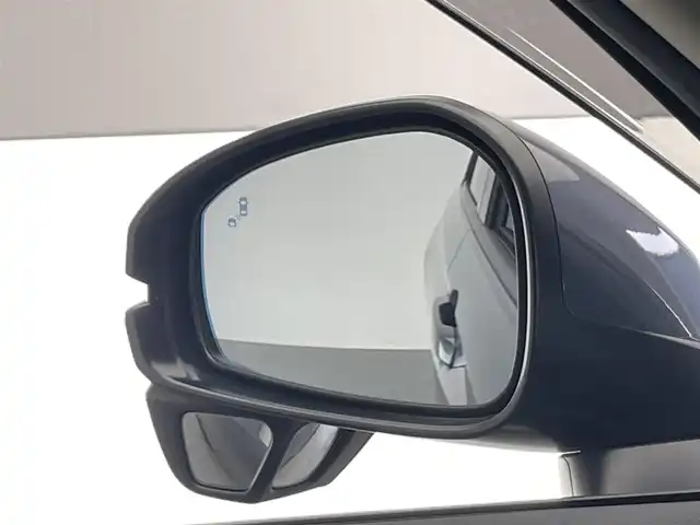 ホンダ ヴェゼル ハイブリッド e:HEV Z 愛知県 2021(令3)年 2.6万km メテオロイドグレーメタリック 純正９型ＤＡナビ　フルセグＴＶ　Ｂｌｕｅｔｏｏｔｈ　ＵＳＢ　全方位カメラ　ホンダセンシング　レーダークルコン　衝突軽減　ＬＥＤヘッドライト　ＢＳＭ　ＥＴＣ２．０　ワイヤレス充電　シートヒーター　禁煙車