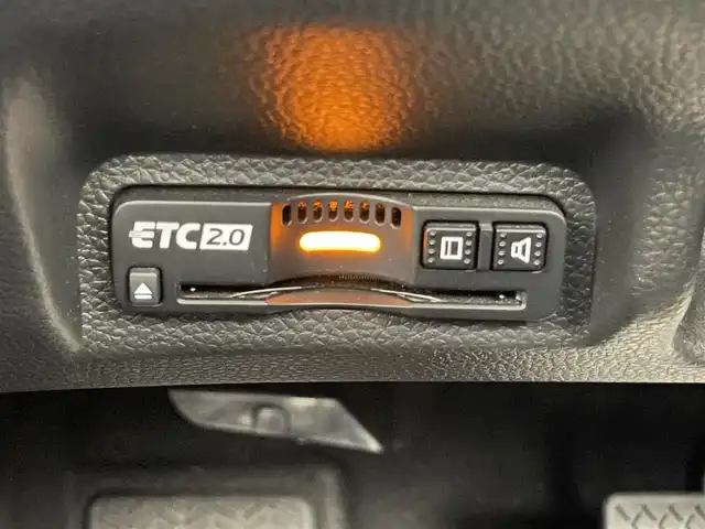 ホンダ ヴェゼル ハイブリッド e:HEV Z 愛知県 2021(令3)年 2.6万km メテオロイドグレーメタリック 純正９型ＤＡナビ　フルセグＴＶ　Ｂｌｕｅｔｏｏｔｈ　ＵＳＢ　全方位カメラ　ホンダセンシング　レーダークルコン　衝突軽減　ＬＥＤヘッドライト　ＢＳＭ　ＥＴＣ２．０　ワイヤレス充電　シートヒーター　禁煙車